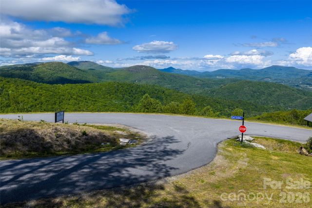 TBD Summit Trail Drive 26, Hendersonville, NC 28792