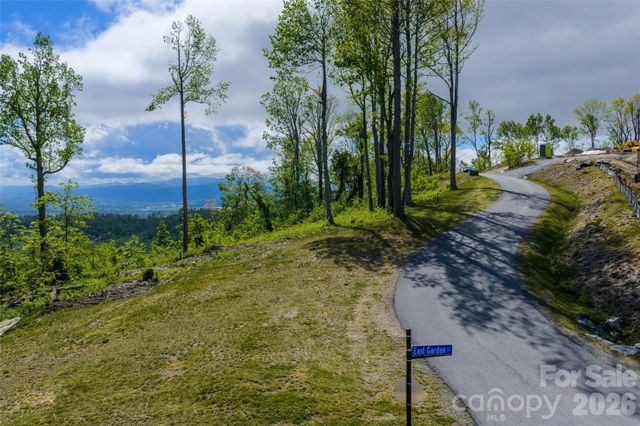 TBD Summit Trail Drive 26, Hendersonville, NC 28792