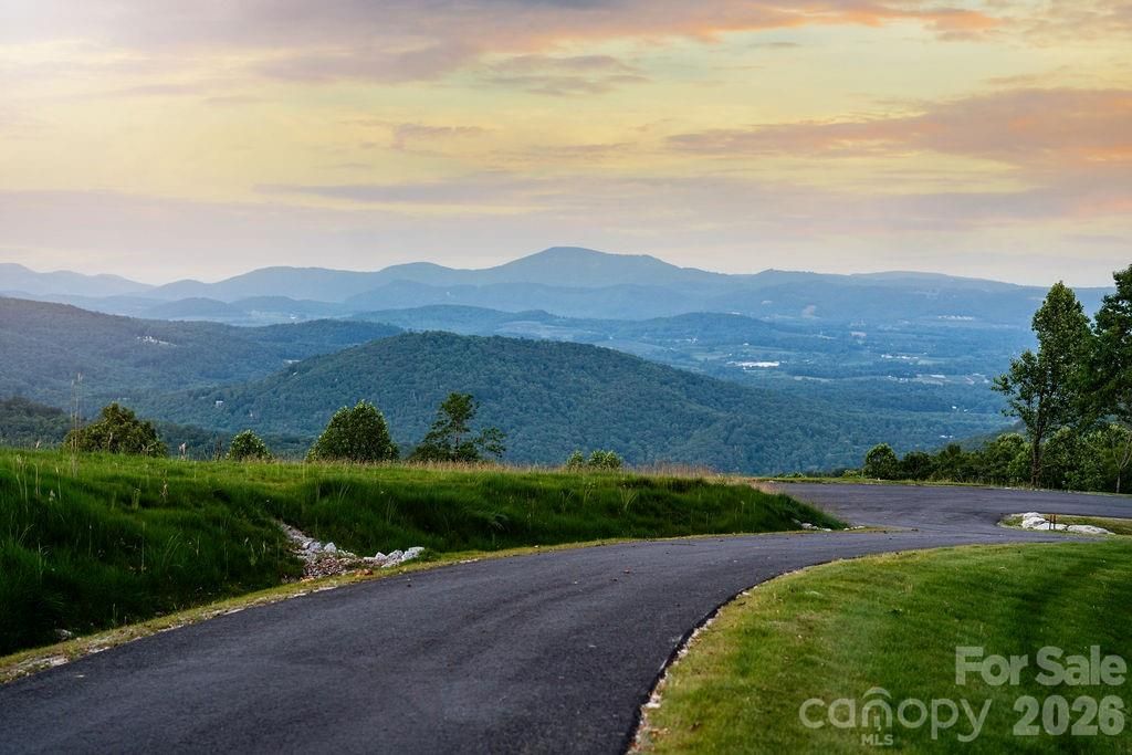 TBD Summit Trail Drive 26, Hendersonville, NC 28792