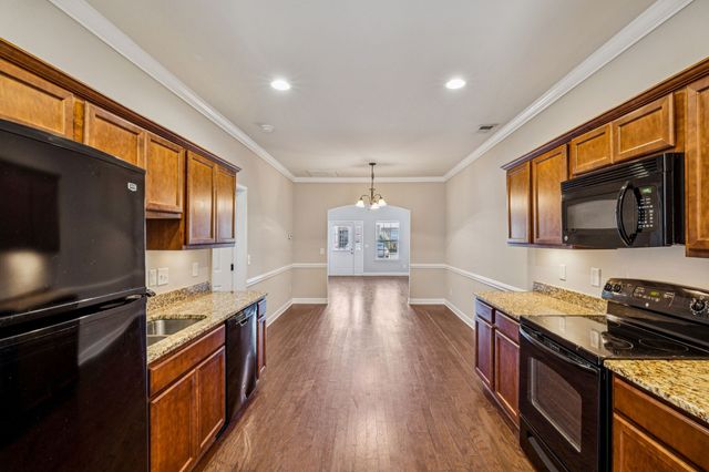 1040 Charlie Daniels Pkwy Apt 111, Mount Juliet, TN 37122