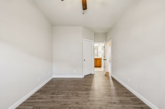 1040 Charlie Daniels Pkwy Apt 111, Mount Juliet, TN 37122