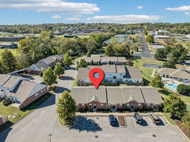 1040 Charlie Daniels Pkwy Apt 111, Mount Juliet, TN 37122
