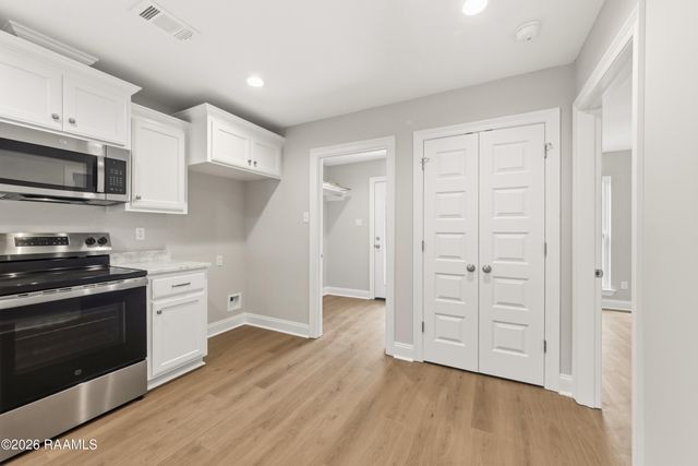 219 Camerons Cove Drive, Carencro, LA 70520