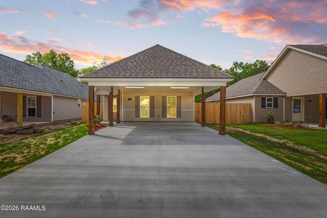 219 Camerons Cove Drive, Carencro, LA 70520