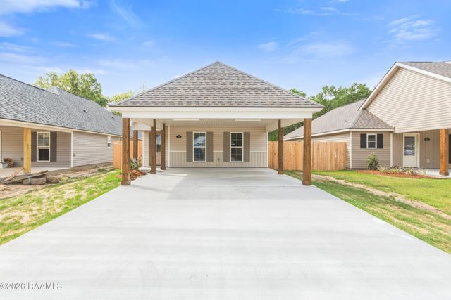 219 Camerons Cove Drive, Carencro, LA 70520
