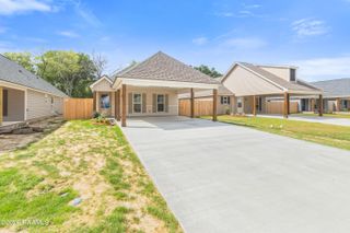 219 Camerons Cove Drive, Carencro, LA 70520