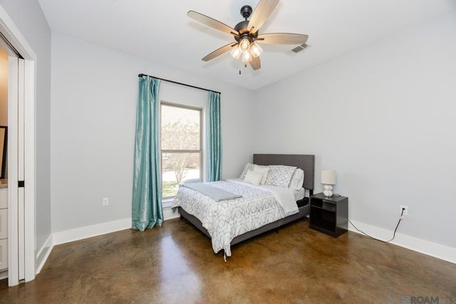 23854 Monarch Point, Springfield, LA 70462