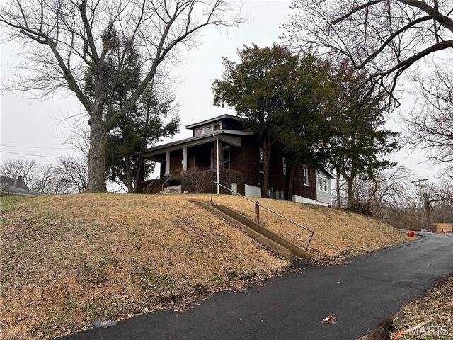 1163 81st Street, St Louis, MO 63130