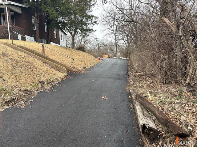 1163 81st Street, St Louis, MO 63130