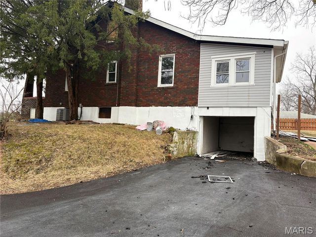 1163 81st Street, St Louis, MO 63130