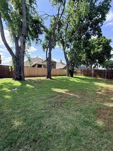 1312 Sundrop Drive, Little Elm, TX 75068