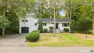 18 Happy Acres Road, Clinton, CT 06413