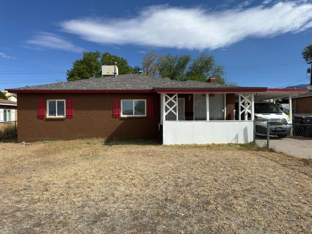8819 Menaul Boulevard NE, Albuquerque, NM 87112