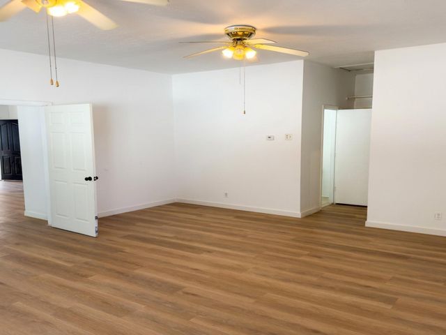 8819 Menaul Boulevard NE, Albuquerque, NM 87112
