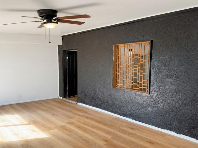 8819 Menaul Boulevard NE, Albuquerque, NM 87112