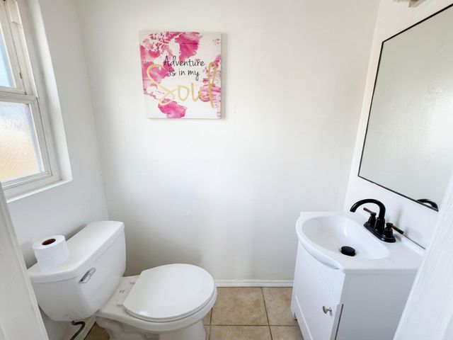 8819 Menaul Boulevard NE, Albuquerque, NM 87112
