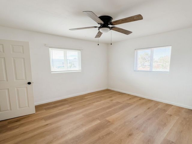 8819 Menaul Boulevard NE, Albuquerque, NM 87112