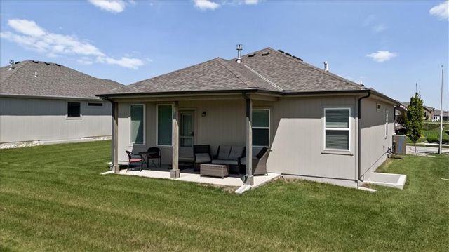 913 Zennor Lane, Raymore, MO 64083