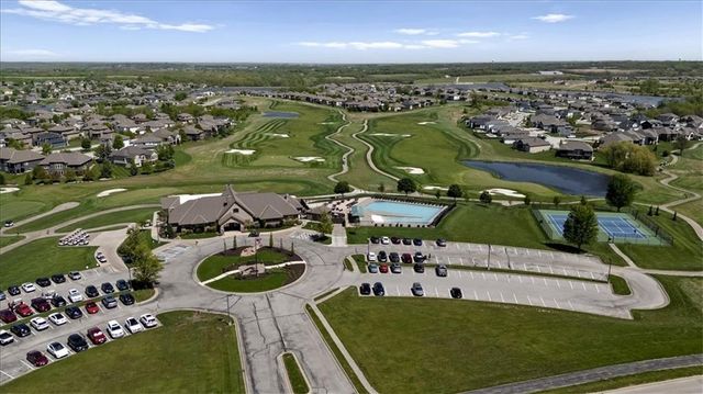 913 Zennor Lane, Raymore, MO 64083