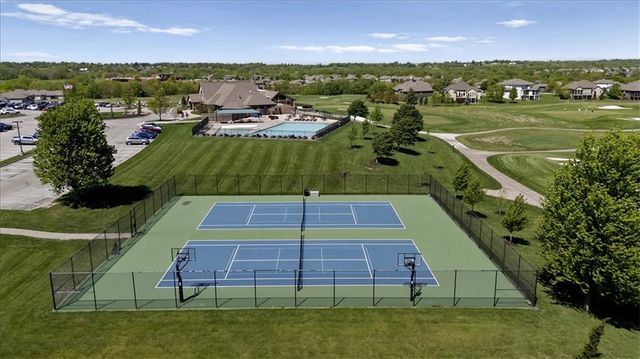 913 Zennor Lane, Raymore, MO 64083