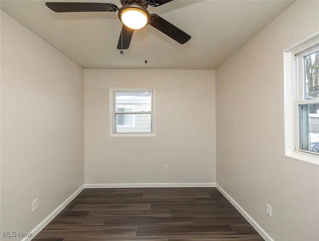 828 S Logan Street, Elyria, OH 44035