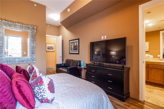 360 East Desert Inn Road 407, Las Vegas, NV 89109