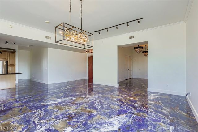 360 East Desert Inn Road 407, Las Vegas, NV 89109