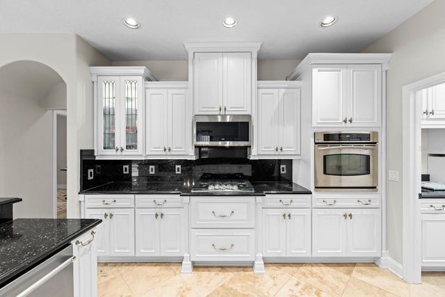 5614 EAGLEGLEN PLACE, Lithia, FL 33547