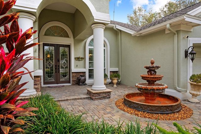 5614 EAGLEGLEN PLACE, Lithia, FL 33547