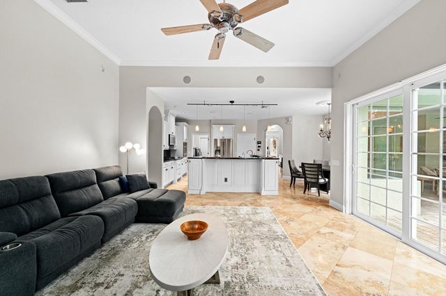 5614 EAGLEGLEN PLACE, Lithia, FL 33547