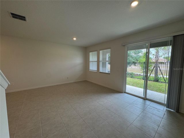 10822 FORT WHITE COURT, Tampa, FL 33647