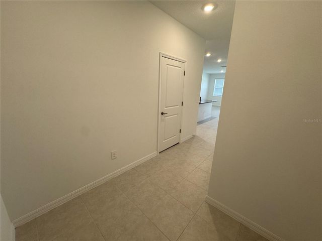 10822 FORT WHITE COURT, Tampa, FL 33647