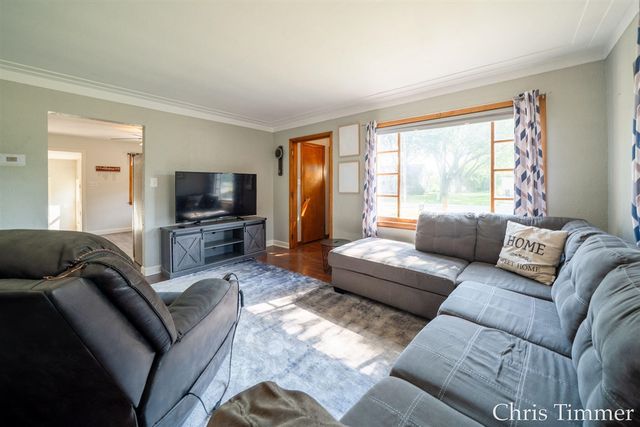 605 64th Avenue, Zeeland, MI 49464