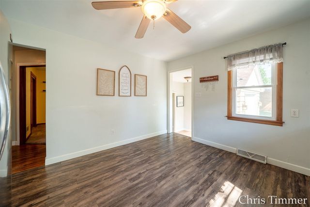 605 64th Avenue, Zeeland, MI 49464