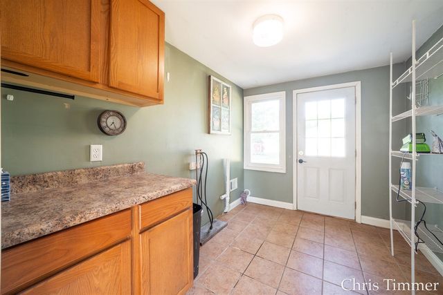605 64th Avenue, Zeeland, MI 49464
