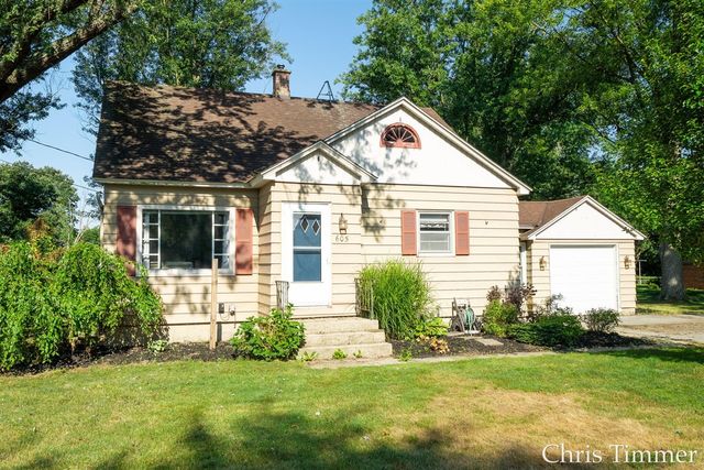 605 64th Avenue, Zeeland, MI 49464