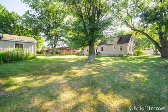 605 64th Avenue, Zeeland, MI 49464