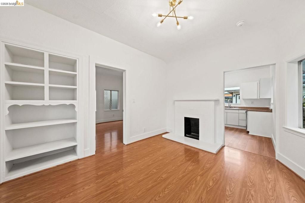 Image 8 of property listing at 5812 Dover ST, Oakland, CA 94609