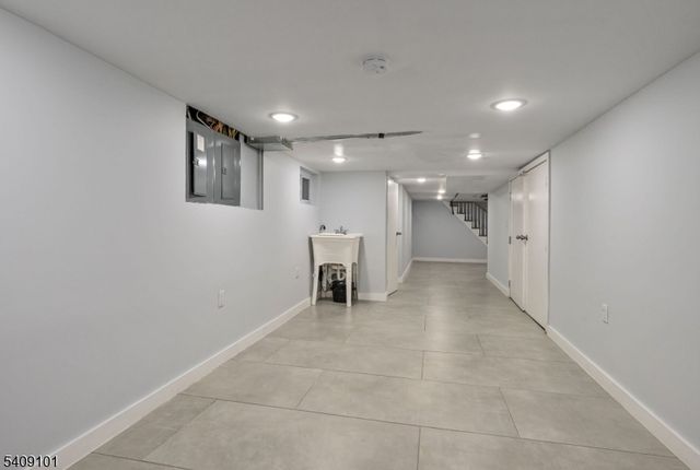 17 Mission St, Montclair Twp., NJ 07042