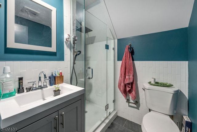 17 Mission St, Montclair Twp., NJ 07042