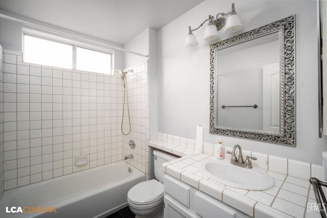 9302 Southwick Drive, Bakersfield, CA 93312