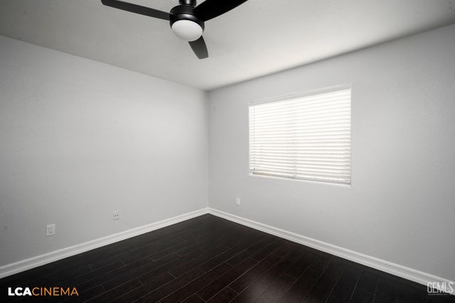 9302 Southwick Drive, Bakersfield, CA 93312