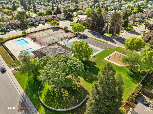 9302 Southwick Drive, Bakersfield, CA 93312