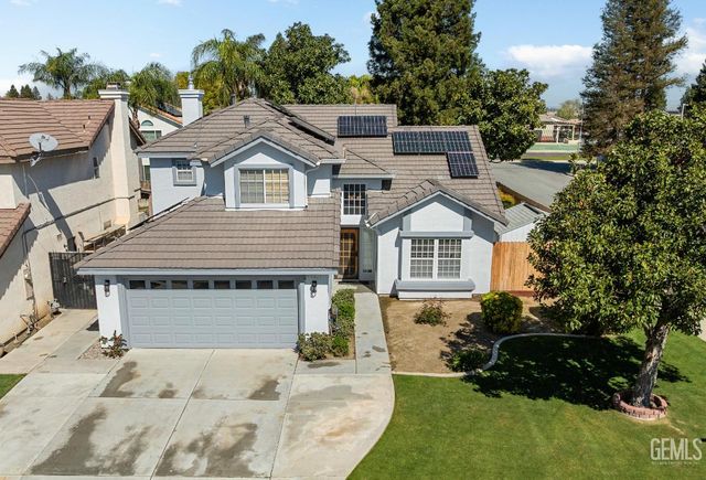 9302 Southwick Drive, Bakersfield, CA 93312