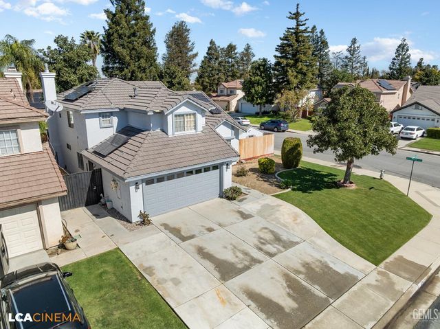 9302 Southwick Drive, Bakersfield, CA 93312