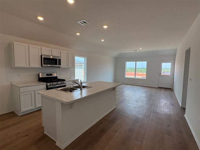 1122 Colt Drive, Guthrie, OK 73044