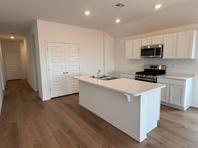 1122 Colt Drive, Guthrie, OK 73044