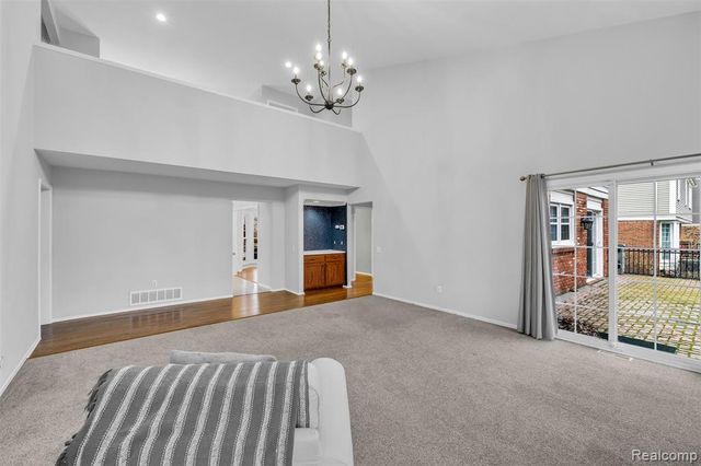 45077 Roundview Drive, Novi, MI 48375