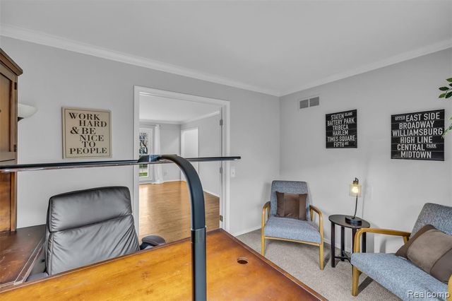 45077 Roundview Drive, Novi, MI 48375