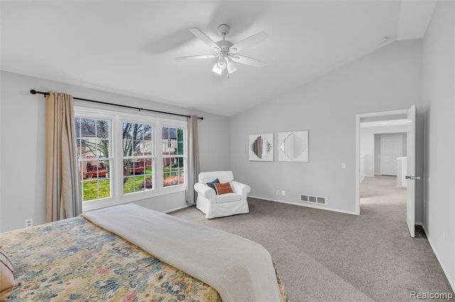 45077 Roundview Drive, Novi, MI 48375